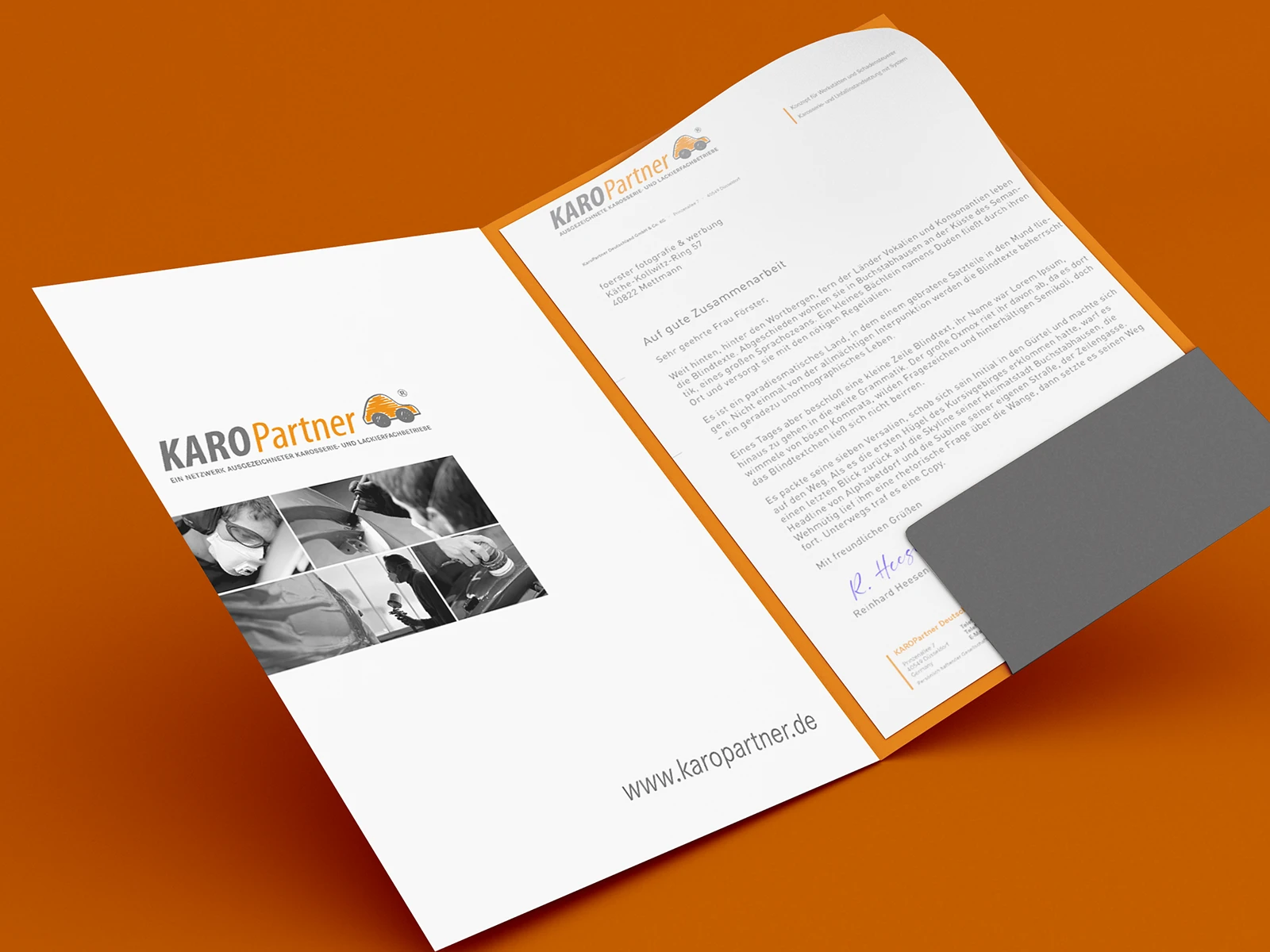 Klar strukturierte Formularseite der KAROPartner-Auftragsmappe. Formularseite der KAROPartner-Auftragsmappe mit Fahrzeugskizzen